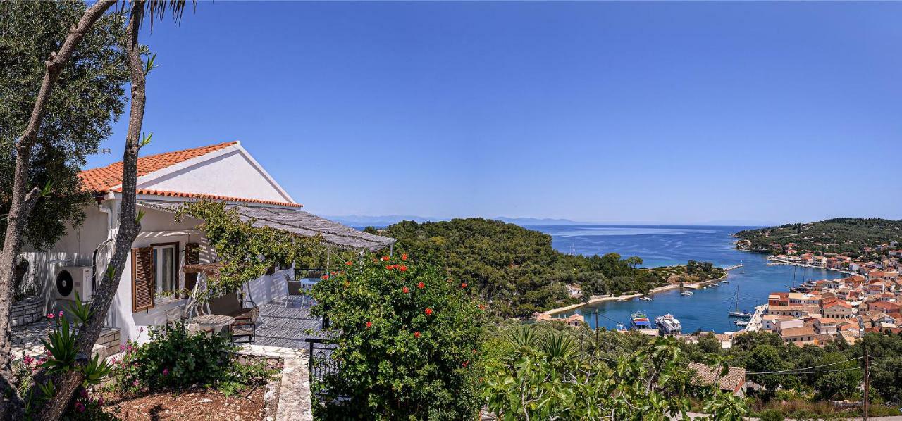 Marina'S House Villa Гайос Екстериор снимка